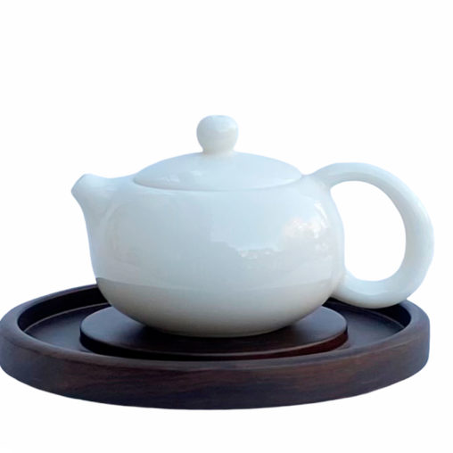 Чайник из фарфора белый, 150 мл. Чайник из фарфора белый, 150 мл.